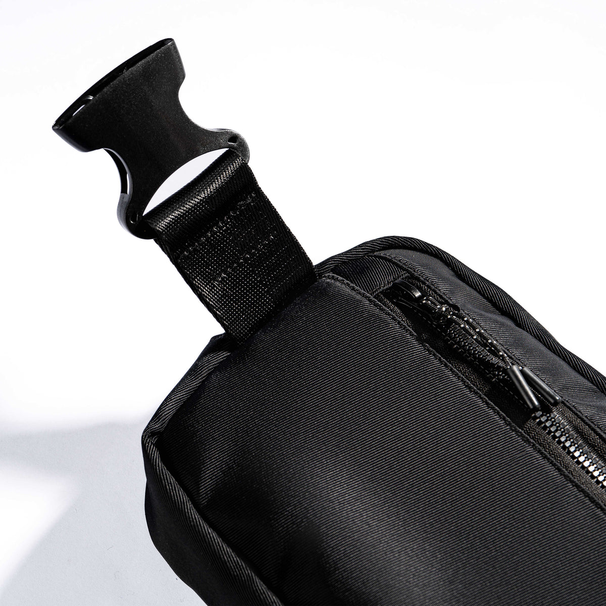 THE RERACS | BELT BAG(BLACK×BLACK) RERACS BELT BAG｜THERERACS（ザリラクス）正規取り扱い通販